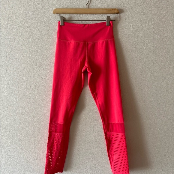 ZYIA Pink Athletic Leggings - Picture 1 of 3